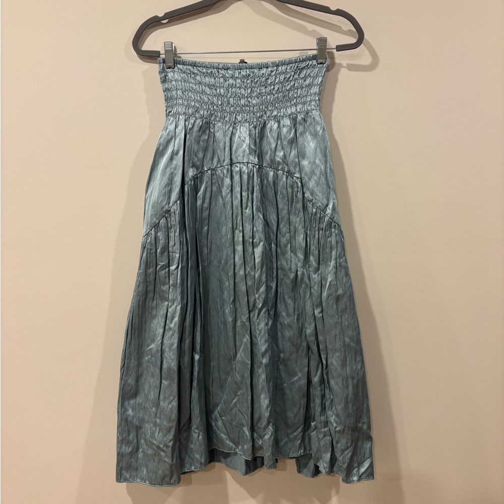 Vince Blue Metallic Satin Smocked Waist Ruffle Midi Skirt Women's size Medium